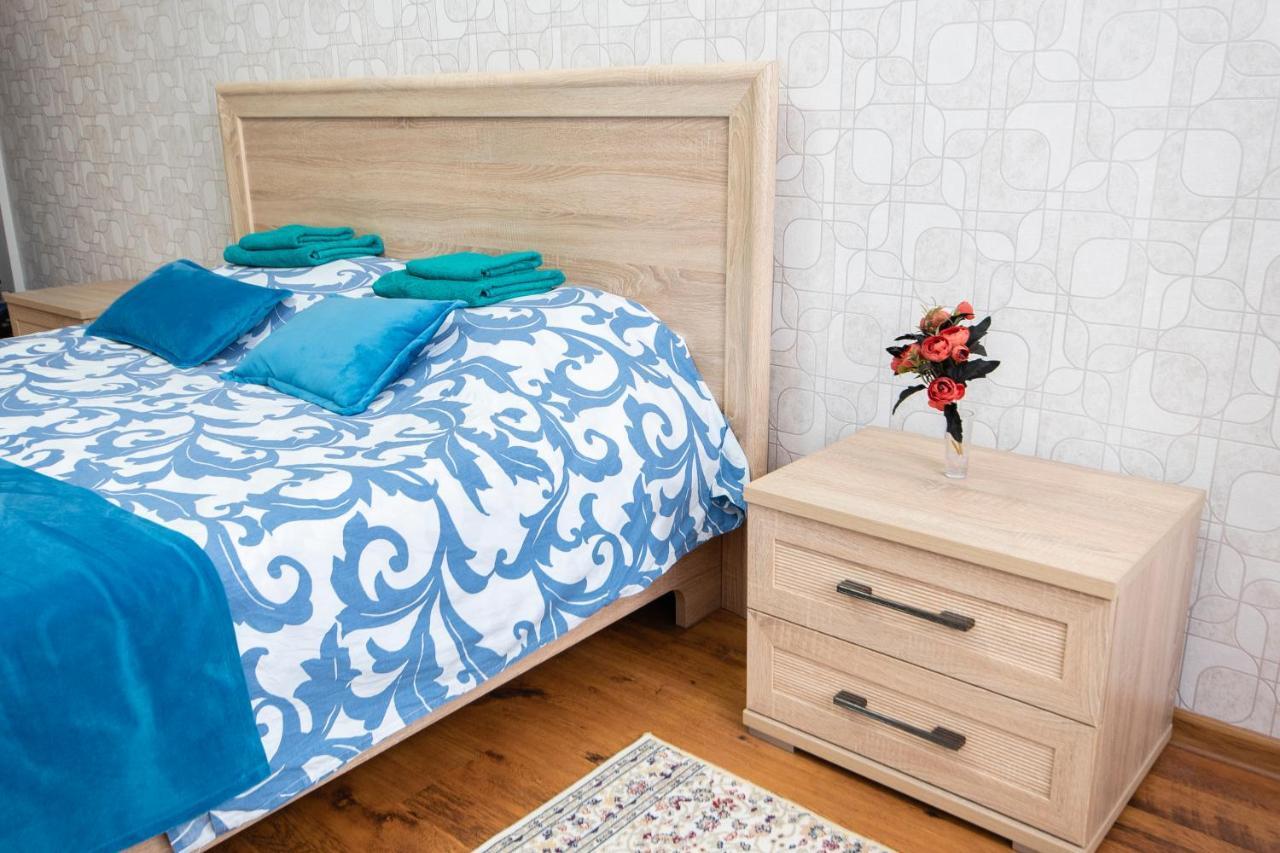 Comfortable Apartment In The Golden Square. อัลมาตี ภายนอก รูปภาพ